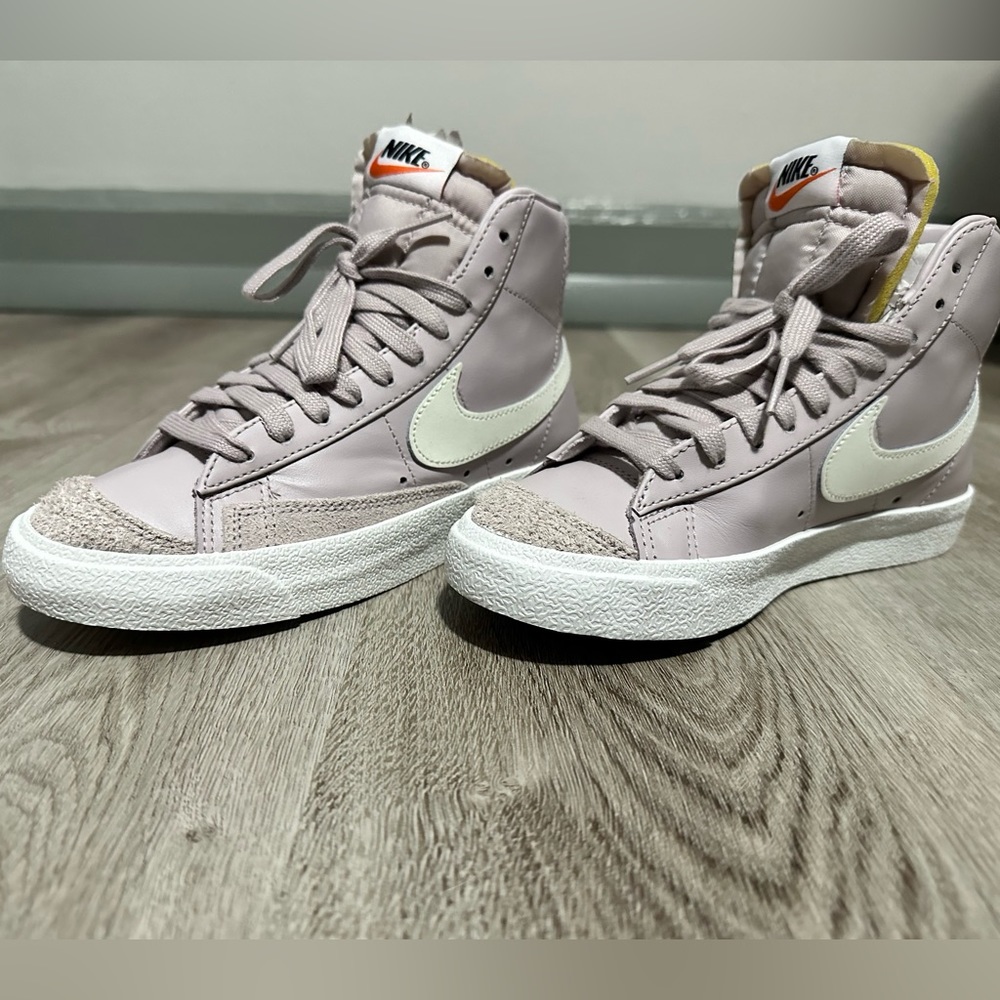 Nike Blazer Mid '77 leather limited edition in Mauve - Picture 2 of 7